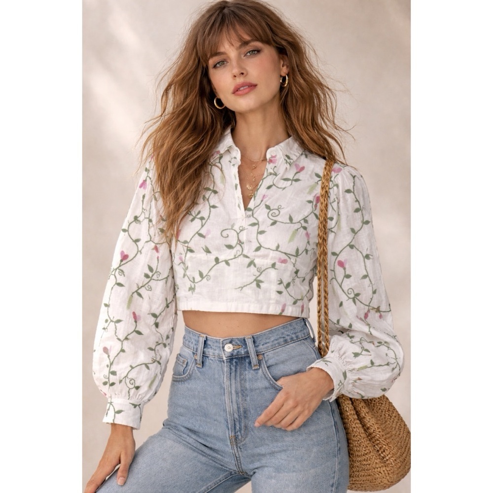 NWT Samantha Pleet Embroidered Sweet Pea Floral Vines Ghost Cropped Top Blouse 2